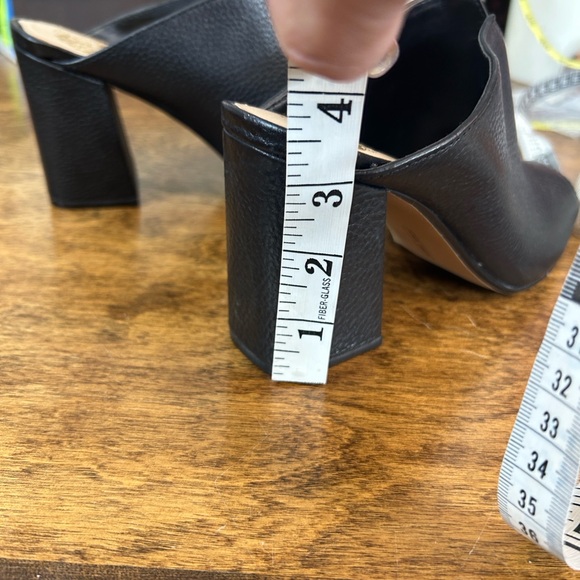 Vince Camuto Black peep toe Leather Heels - Picture 11 of 16